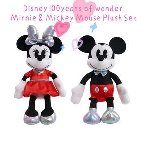 100 Years of Wonder Mickey & Minnie Mouse Set
